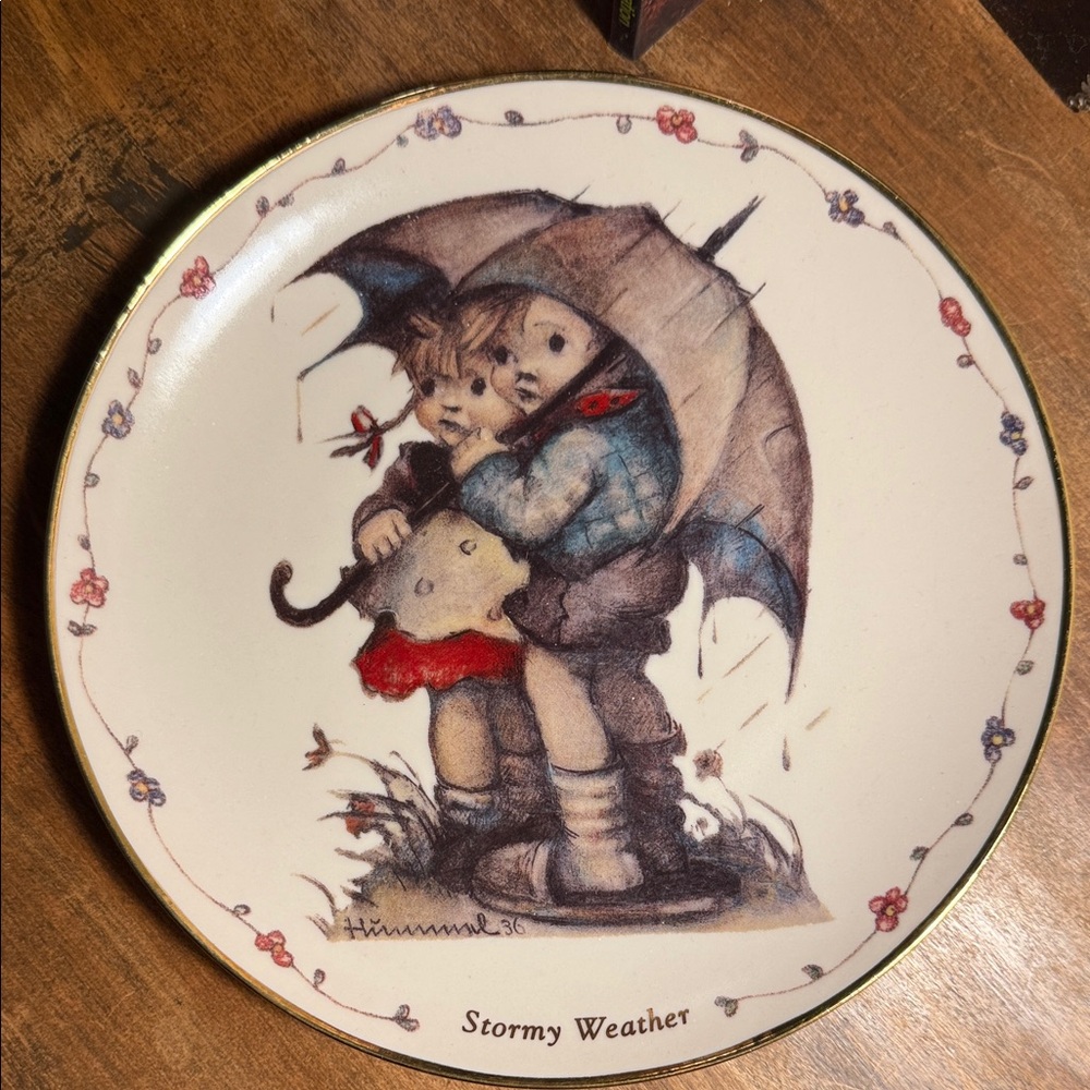 Hummel plate 
Limited edition 
Stormy Weather Decorative Plate